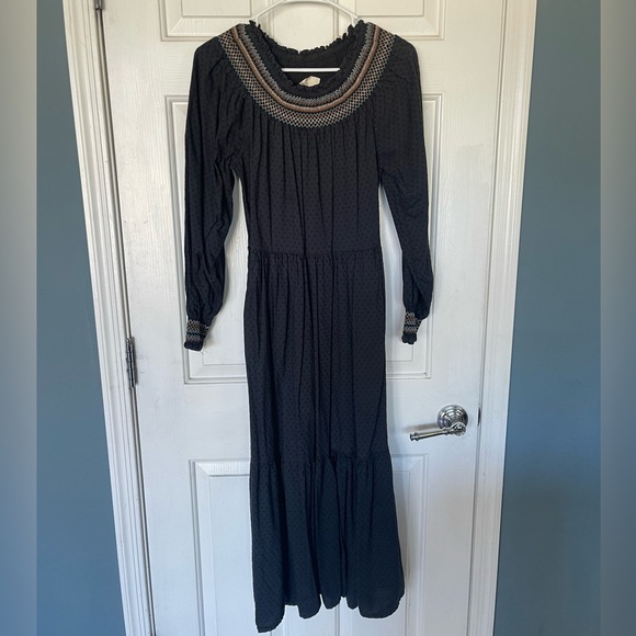 Universal Thread Dress - Picture 1 of 5